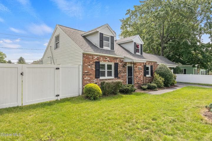 1021 Roberta Road, Rotterdam, NY, photo 3