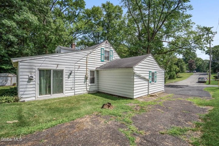 21 Jay Street, Waterford, NY, photo 5
