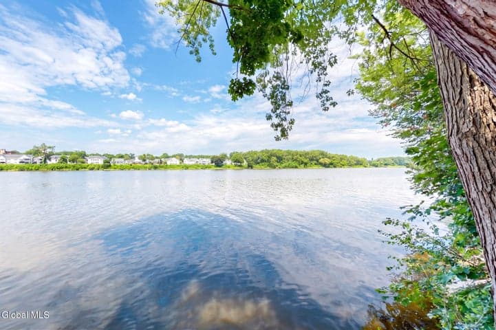 515 1st Avenue, Troy, NY, photo 2