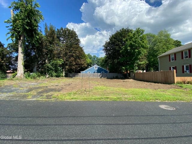 10 Couse Place, East Greenbush, NY, photo 4