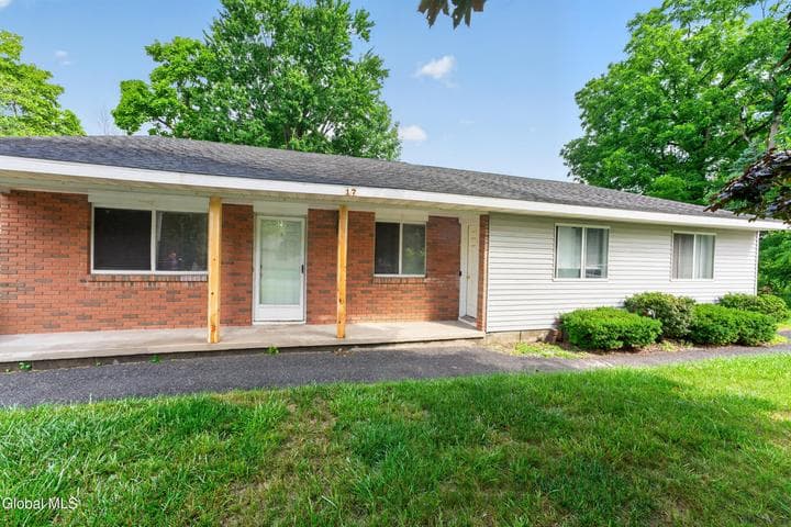 17 Berwyn Street, Colonie, NY, photo 4