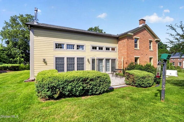 201 Kingsley Road, Ballston, NY, photo 3
