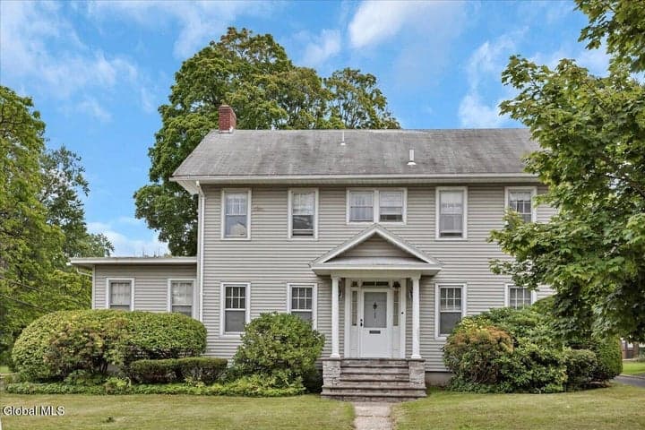 213 Euclid Avenue, Albany, NY