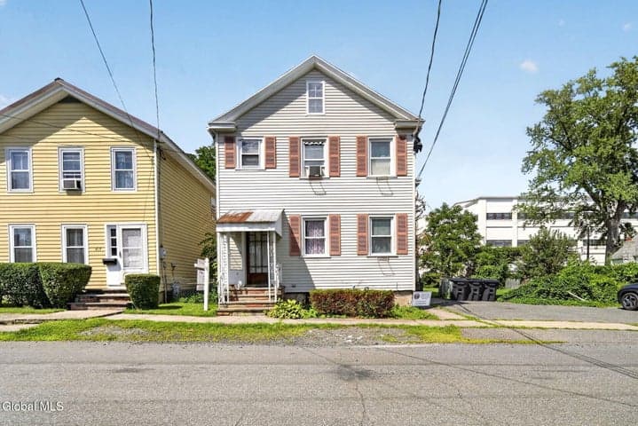 411 9th Street, Watervliet, NY