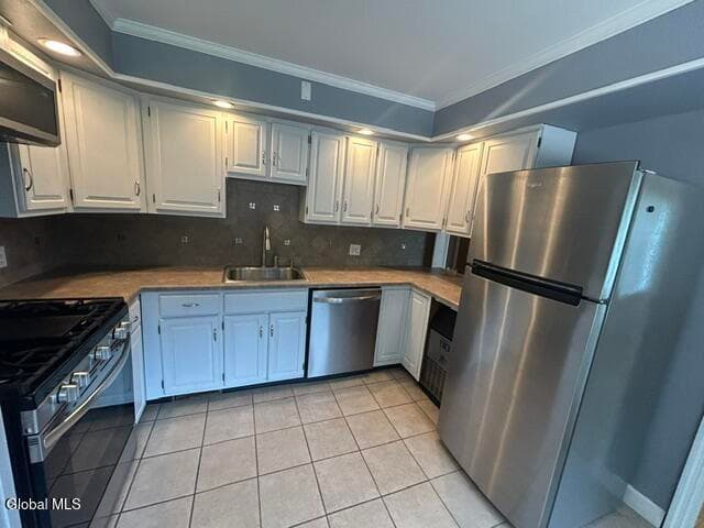 15 Chester Court, Troy, NY, photo 5
