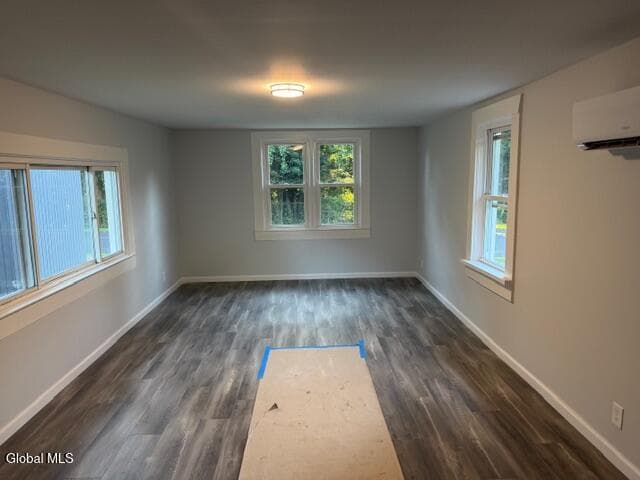 205 Tampa Avenue, East Greenbush, NY, photo 4