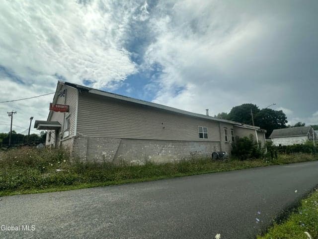22 Water Street, Hoosick Falls, NY, photo 3