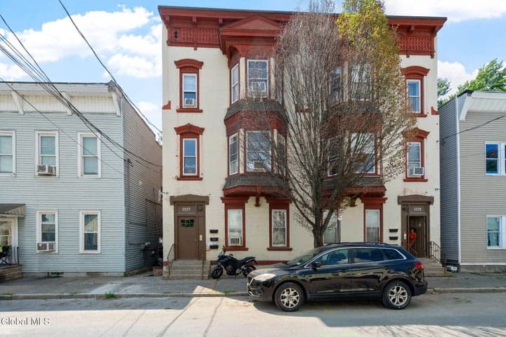 3227-3229 7th Avenue, Troy, NY