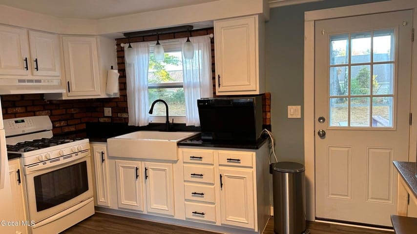 34 Margaret Drive, Milton, NY, photo 5