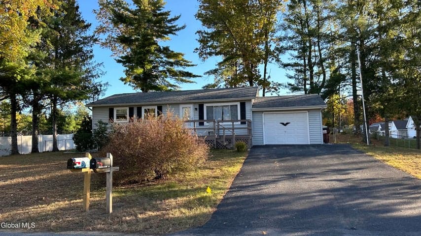 34 Margaret Drive, Milton, NY, photo 2