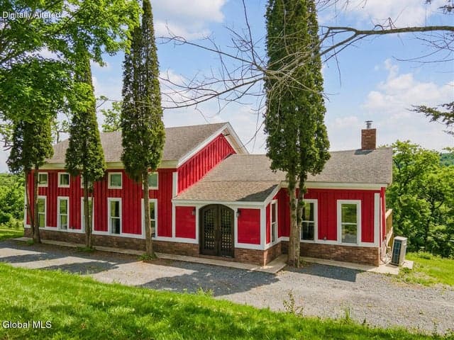 320 Merchant Road, Jefferson, NY