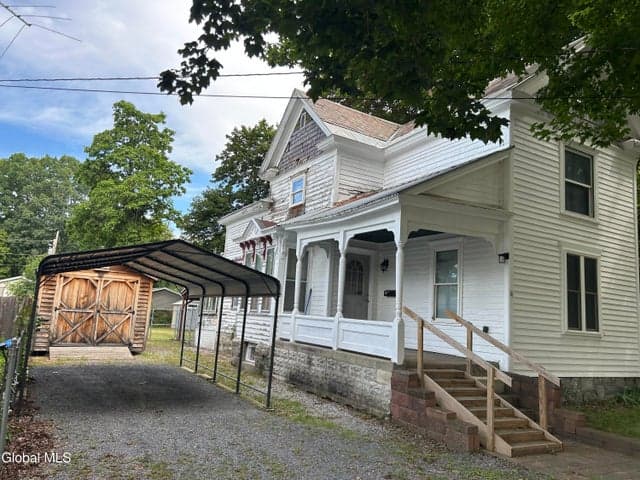 18 Gibson Avenue, Hudson Falls, NY, photo 5