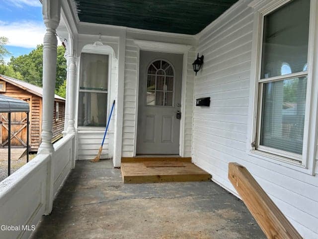 18 Gibson Avenue, Hudson Falls, NY, photo 3