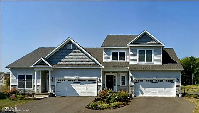 11 Boggs Street, Halfmoon, NY