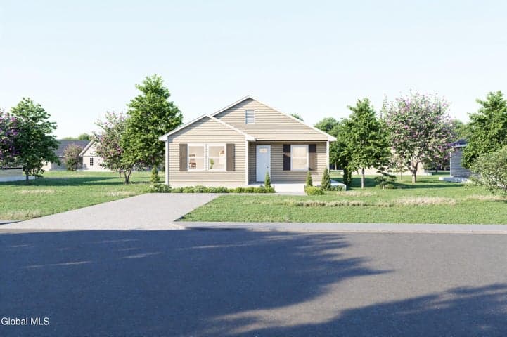 13 Roosevelt Road, Amsterdam, NY
