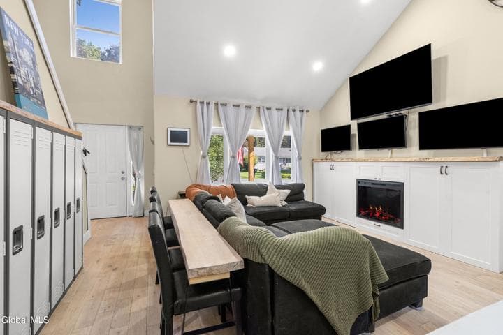 4 North Street, Ballston, NY, photo 3