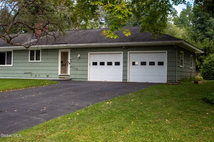 44 Meadowview Road Road, Queensbury, NY, photo 4