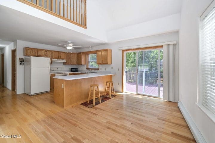 30-32 Western Avenue, Ravena, NY, photo 3