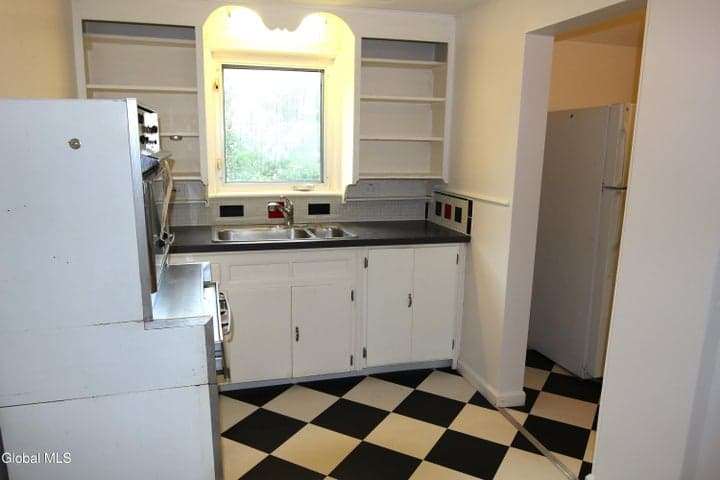 525 Orlinda Avenue, Glenville, NY, photo 4