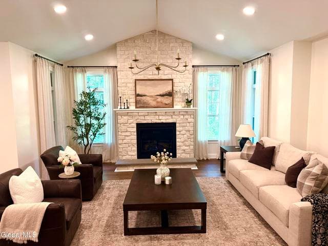372 Lake Avenue, Saratoga Springs, NY, photo 4