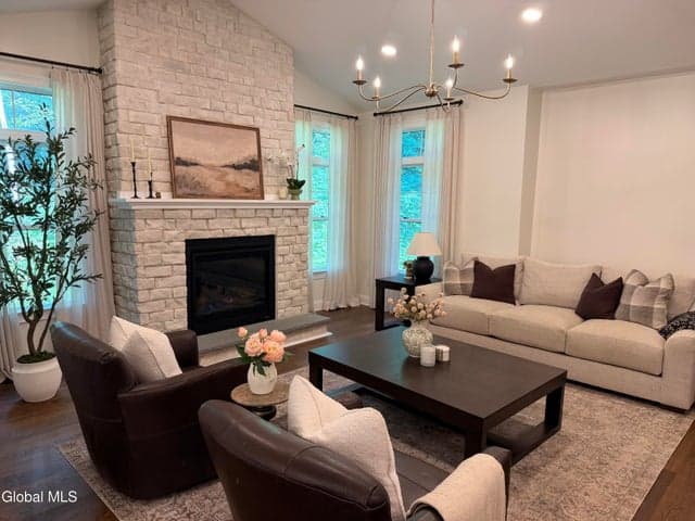 372 Lake Avenue, Saratoga Springs, NY, photo 5