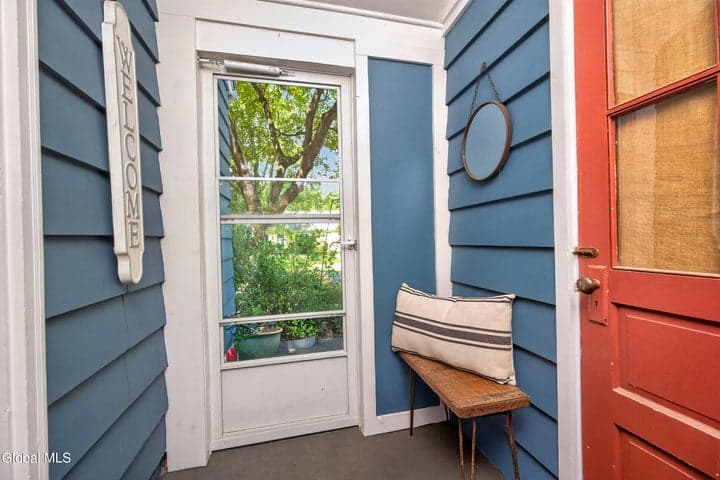 18 E Fernbank Avenue, Delmar, NY, photo 3