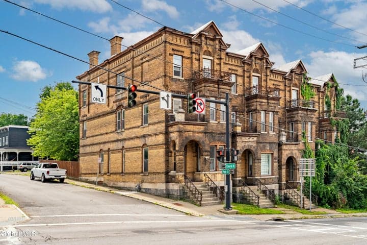 43 Church Street, Amsterdam, NY, photo 2