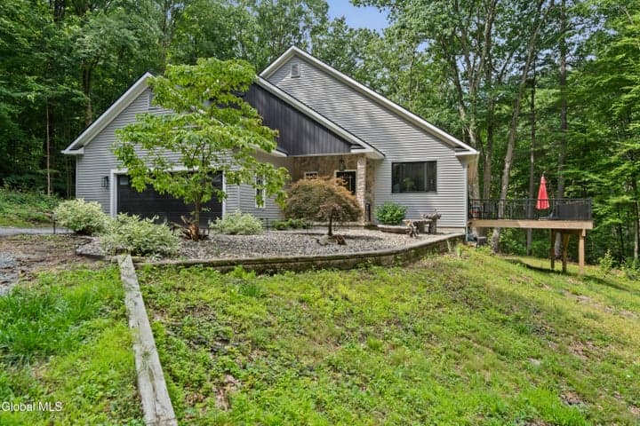 652 Bruno Road, Clifton Park, NY, photo 3