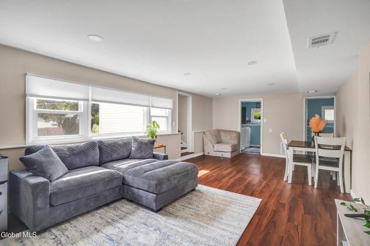 34 Perry Avenue, Latham, NY, photo 5