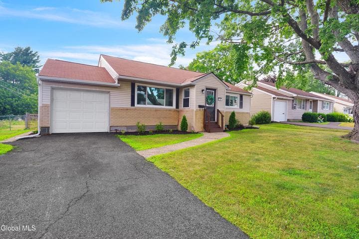 34 Perry Avenue, Latham, NY, photo 3