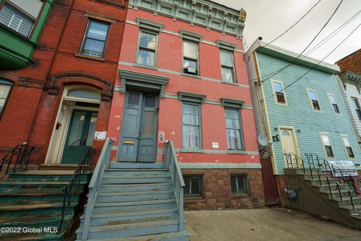 355 Clinton Avenue, Albany, NY