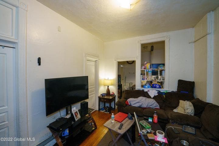 611 Clinton Avenue, Albany, NY, photo 3