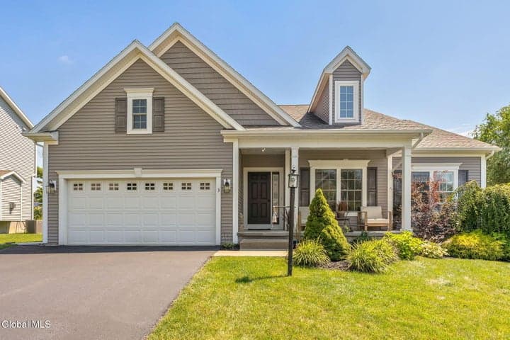 3 Sutton Drive, Colonie, NY