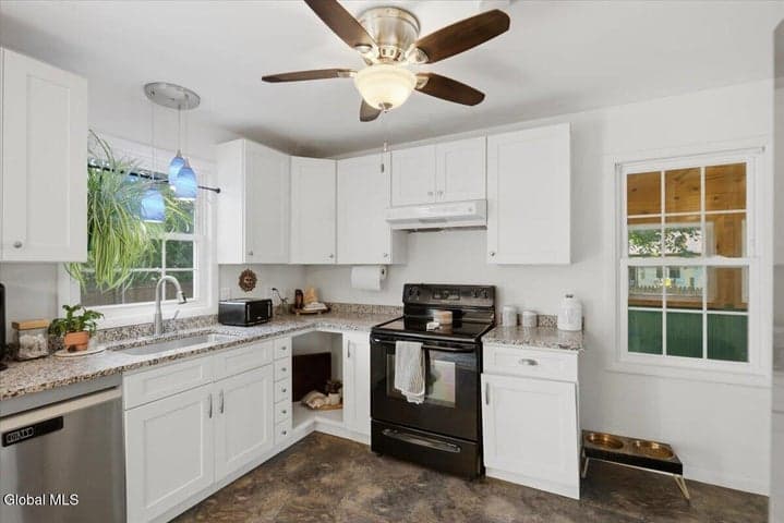 2 Dorrer Avenue, South Glens Falls, NY, photo 5