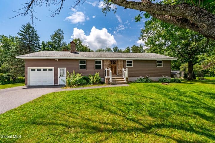 7923 Mariaville Road, Delanson, NY