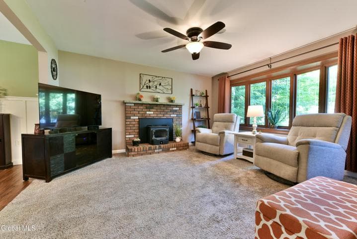 17 Apple Street, Ballston, NY, photo 5