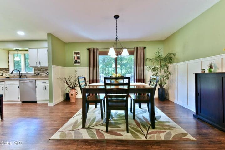 17 Apple Street, Ballston, NY, photo 3