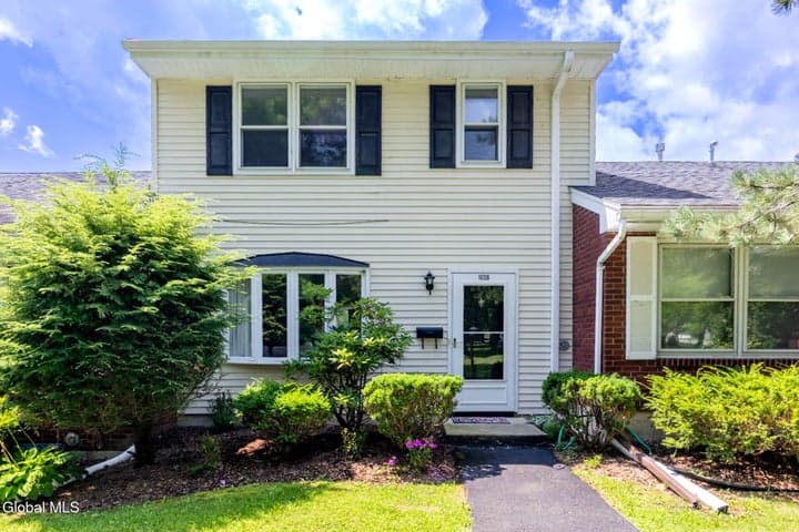 165 Hague Boulevard ## B, Glenmont, NY