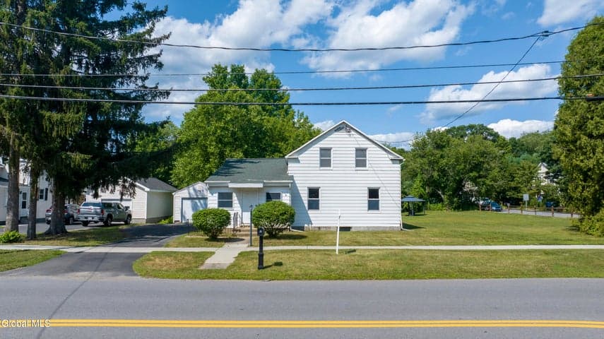 1 Congress Avenue, Saratoga Springs, NY
