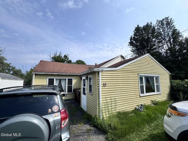 33 Bridge Street, Bethlehem, NY