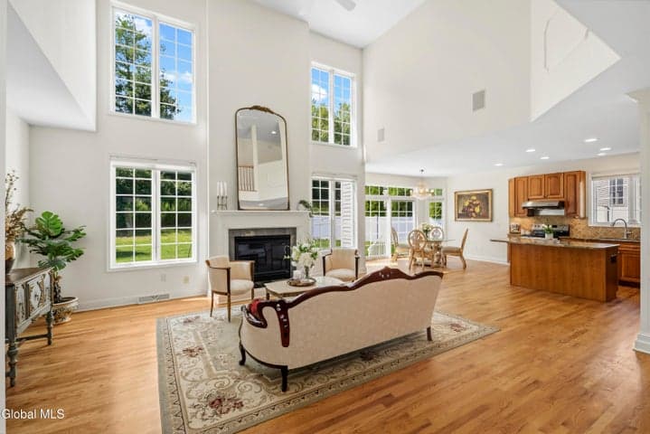 42 S Outlook Drive, Halfmoon, NY, photo 5