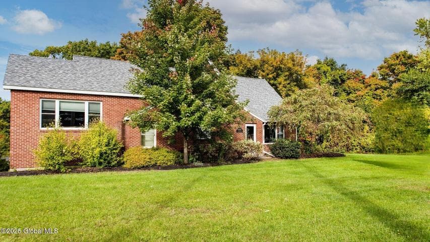 446 N Greenbush Road, North Greenbush, NY, photo 1
