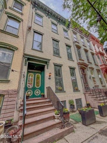 149 Lancaster Street #1, Albany, NY