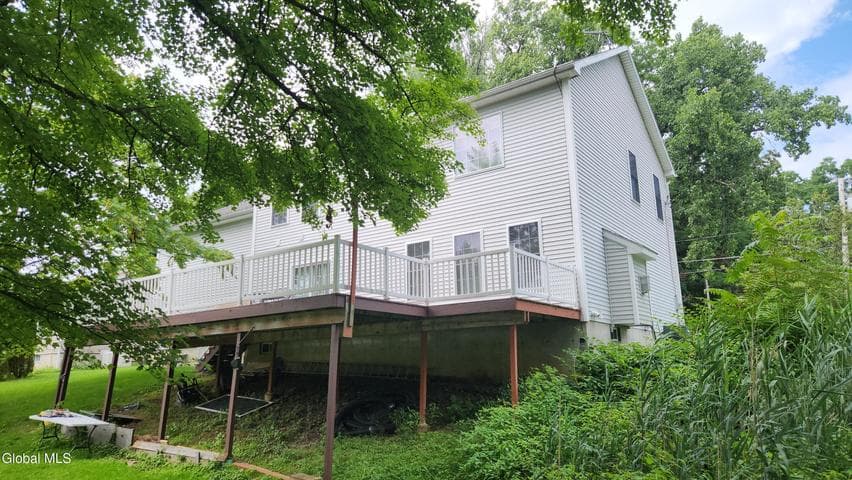 5 Homestead Drive, Latham, NY, photo 3