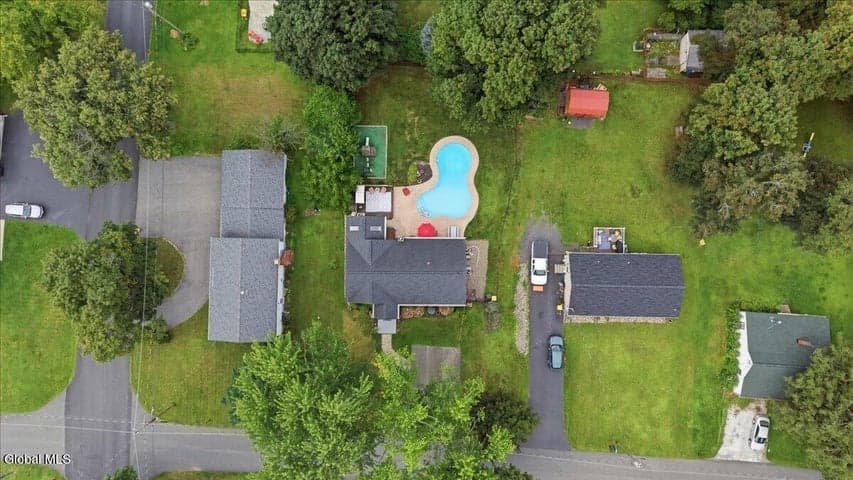14 Clover Avenue, East Greenbush, NY, photo 2