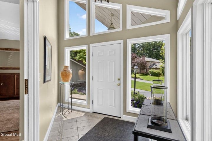 22 Olive Tree Lane, Albany, NY, photo 3