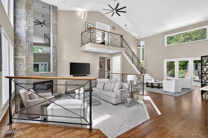 22 Olive Tree Lane, Albany, NY, photo 4