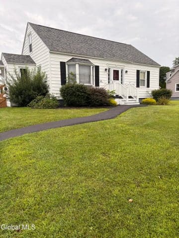 2 Stella Lane, Amsterdam, NY, photo 2