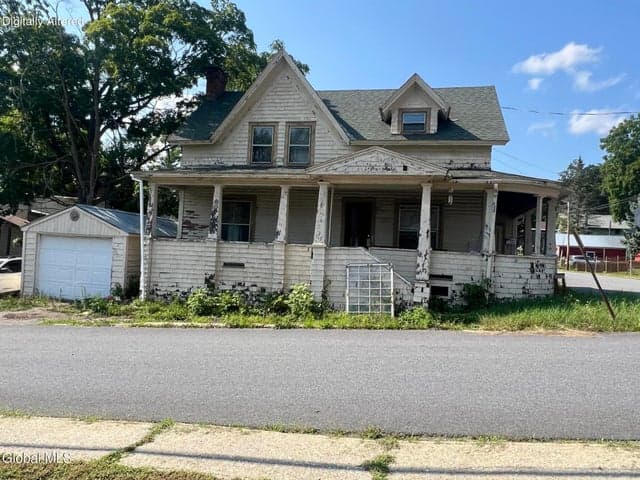2 Wheeler Avenue, Whitehall, NY, photo 1
