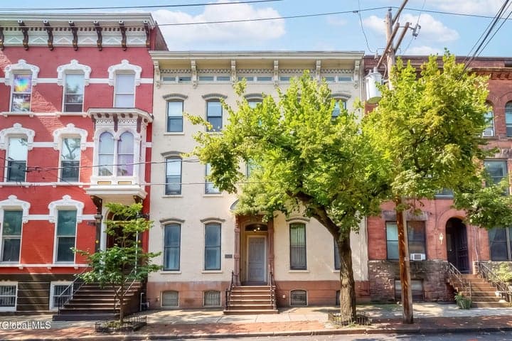148 Lancaster Street #APT 6, Albany, NY